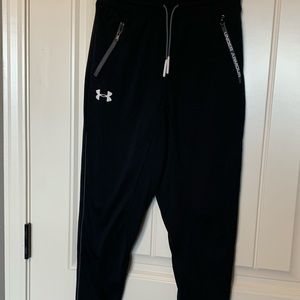 Girls Under Armour joggers. Youth medium like new